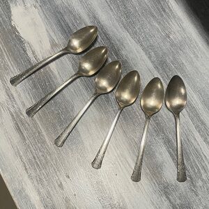 Set of 6 silver plated teaspoons